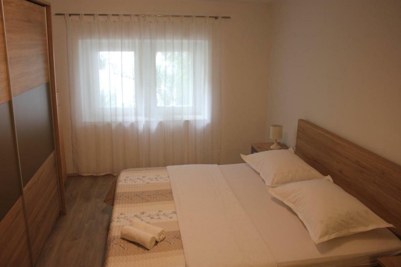 Apartman Tafra Omiš Exterior foto