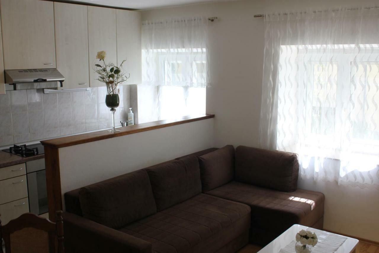 Apartman Tafra Omiš Exterior foto