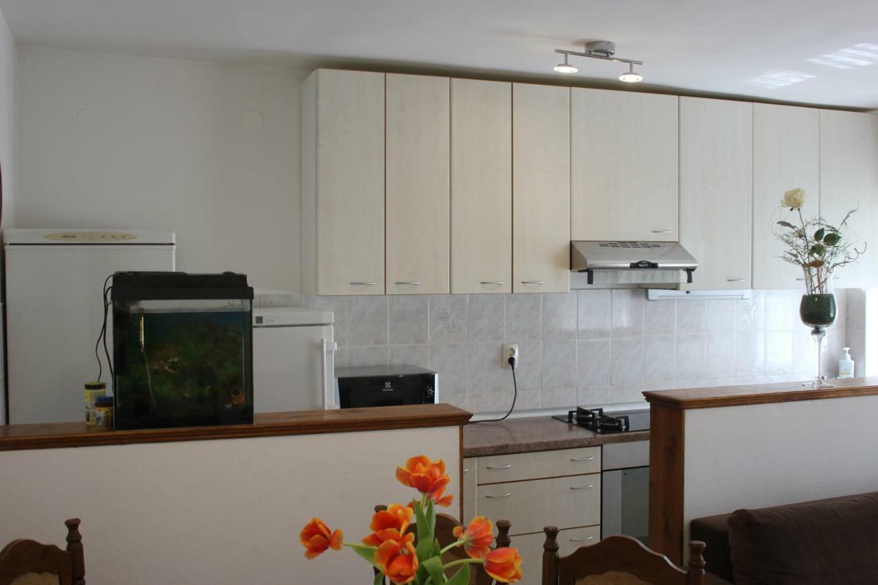 Apartman Tafra Omiš Exterior foto